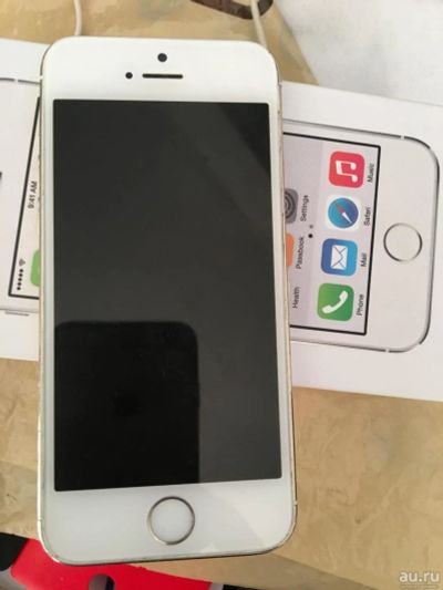 Лот: 8089807. Фото: 1. iPhone 5s 16gb золотой. Кнопочные мобильные телефоны