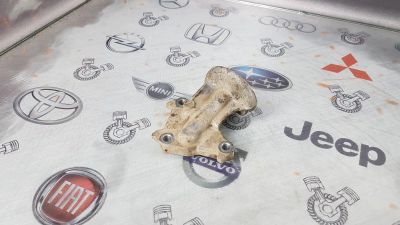 Лот: 23586632. Фото: 1. Крепление масляного фильтра Mazda... Расходные материалы