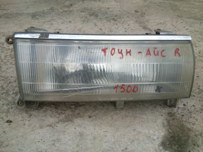 Лот: 10148240. Фото: 1. Фара правая Toyota Town Ace Lite... Оптика и освещение