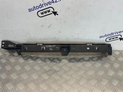 Лот: 21702901. Фото: 1. крепление бампера Opel Astra L48. Двигатель и элементы двигателя