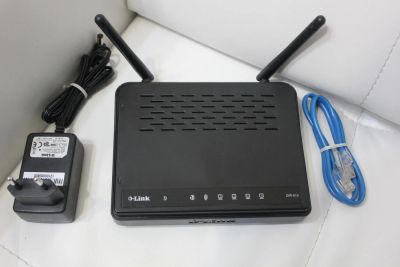 Лот: 5514906. Фото: 1. Маршрутизатор D-Link DIR-615... Маршрутизаторы (роутеры)