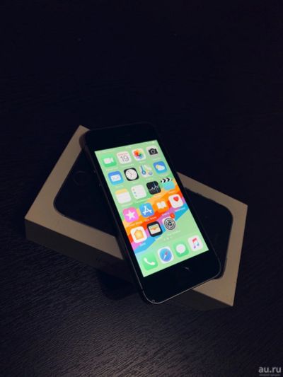 Лот: 13430960. Фото: 1. IPhone SE 32GB Space Gray РСТ. Смартфоны