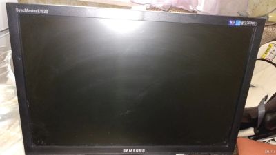 Лот: 12807055. Фото: 1. Монитор samsung E1920. ЖК-мониторы