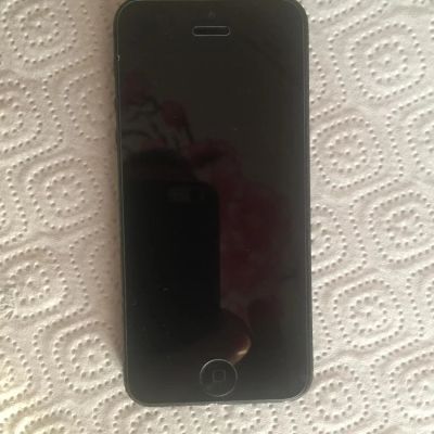 Лот: 8909851. Фото: 1. iPhone 5. Смартфоны