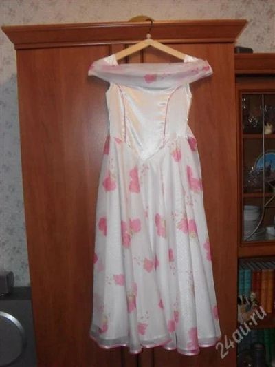 Лот: 1355603. Фото: 1. Праздничное платье. Платья, сарафаны