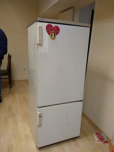 Лот: 12233068. Фото: 1. Холодильник с рубля. Холодильники, морозильные камеры