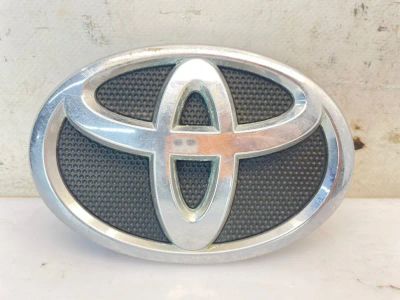 Лот: 25065083. Фото: 1. эмблема toyota corolla ZRE151L. Двигатель и элементы двигателя