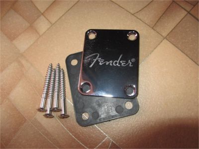 Лот: 11458209. Фото: 1. Некплейт новый с надписью "Fender... Гитары