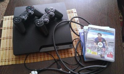 Лот: 3759656. Фото: 1. sony playstation 3 slim / 2 джостика... Игровые приставки, консоли