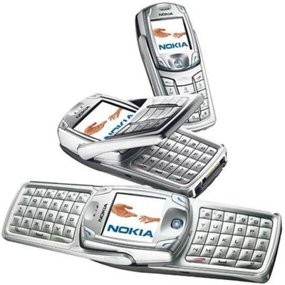 Лот: 6383193. Фото: 1. сотовый мобильный телефон qwerty... Кнопочные мобильные телефоны