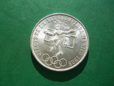 Лот: 18288401. Фото: 1. Мексика 25 песо 1968 г.,UNC,серебро... Америка