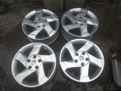 Лот: 16342348. Фото: 1. R16 5x114 Duster оригинал ровные... Диски