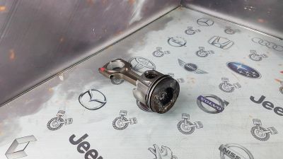 Лот: 23588779. Фото: 1. Поршень с шатуном Opel Vectra... Двигатель и элементы двигателя