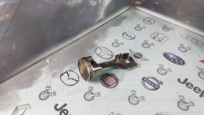 Лот: 23586005. Фото: 1. Шатун Audi A6 ALT 06A198401E... Двигатель и элементы двигателя