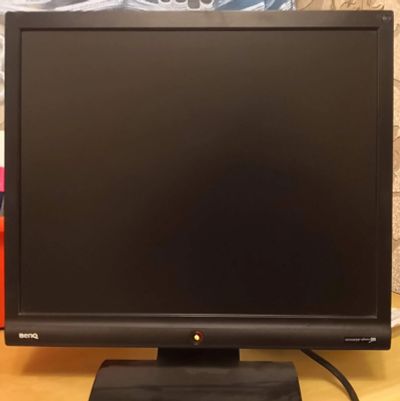 Лот: 12595900. Фото: 1. Монитор BenQ 17". ЖК-мониторы