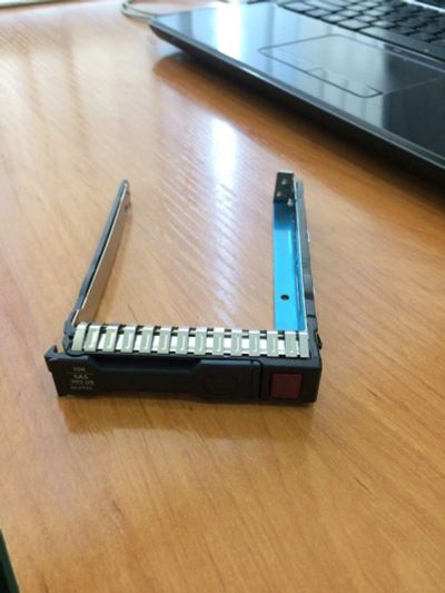 Лот: 8582377. Фото: 1. Салазки HDD 2.5" для сервера HP... Другое (серверы, схд)