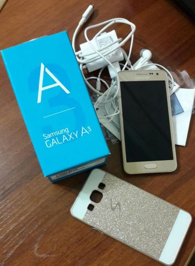 Лот: 7183532. Фото: 1. Телефон Samsung Galaxy A3. Смартфоны