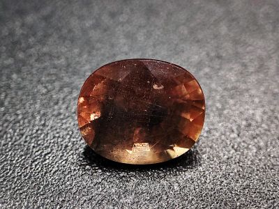 Лот: 20858553. Фото: 1. 1.64 ct. Сапфир оранжево-розовый... Драгоценные и поделочные камни