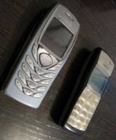 Лот: 3751430. Фото: 1. NOKIA 1100,6100. Кнопочные мобильные телефоны