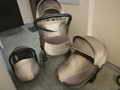 Лот: 11623405. Фото: 1. Универсальная коляска Tutis Zippy... Коляски