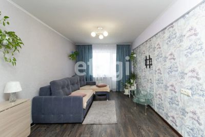 Лот: 25287114. Фото: 1. 3-комн. квартира , Красноярск... Квартиры, студии