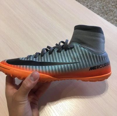 Лот: 12267603. Фото: 1. Оригинальные футзалки Nike mercurial... Кеды, кроссовки, слипоны