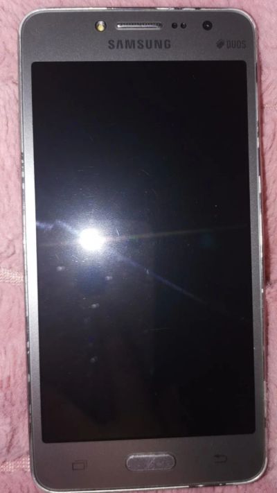 Лот: 15914917. Фото: 1. Samsung galaxy j2 prime. Смартфоны