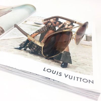 Лот: 9133343. Фото: 1. Солнцезащитные очки Louis Vuitton... Очки солнцезащитные