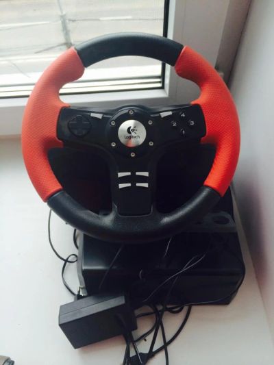 Лот: 4397319. Фото: 1. Игровой руль Logitech. Другое (компьютеры, оргтехника, канцтовары)