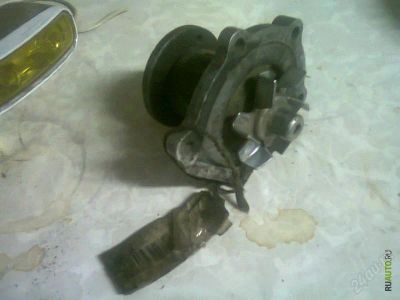 Лот: 2529164. Фото: 1. помпа тойота toyota 1а 2а 3а 4а... Двигатель и элементы двигателя