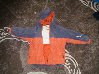 Лот: 9990644. Фото: 1. Ветровка на мальчика. Верхняя одежда