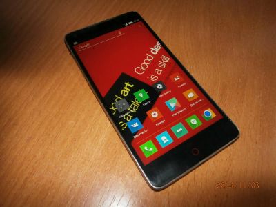 Лот: 4667435. Фото: 1. ZTE Nubia Z5 32Gb, жирный комплект... Смартфоны