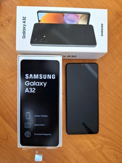 Лот: 21115346. Фото: 1. Samsung A32 идеальное состояние... Смартфоны