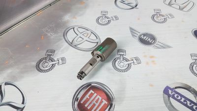 Лот: 23589608. Фото: 1. Соленоид АКПП Volvo S60 B5244S... Трансмиссия