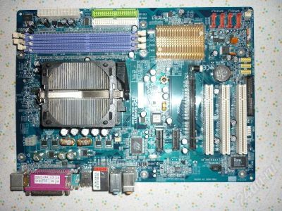 Лот: 334987. Фото: 1. Gigabyte GA-K8NE. Материнские платы