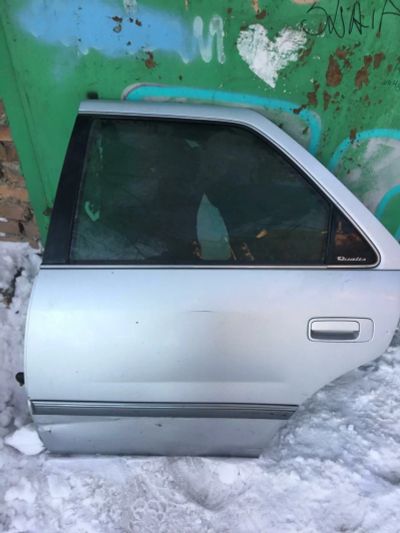 Лот: 17467009. Фото: 1. Дверь Toyota mark II wagon qualis... Кузов