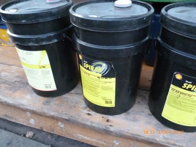 Лот: 14752418. Фото: 1. Масло трансмиссионное Shell Spirax... Средства по уходу