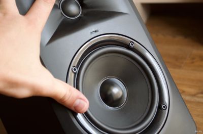 Лот: 14299737. Фото: 1. Студийные мониторы JBL LSR305... Эстрадная акустика и усилители