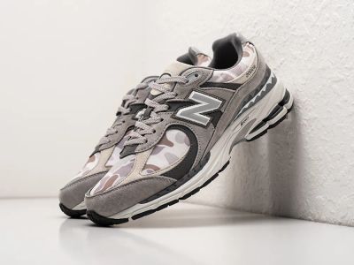 Лот: 24978889. Фото: 1. Кроссовки BAPE x New Balance 2002R. Кеды, кроссовки, слипоны
