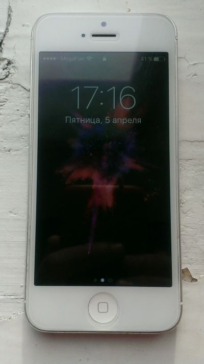 Лот: 13505098. Фото: 1. iPhone 5 16 Gb Silver. Смартфоны