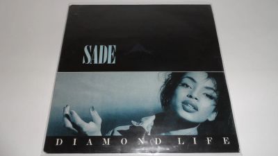 Лот: 9029055. Фото: 1. Sade "Diamond Life" (LP)_Holland... Аудиозаписи