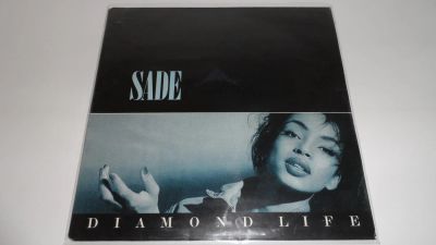 Лот: 9029055. Фото: 1. Sade "Diamond Life" (LP)_Holland... Аудиозаписи