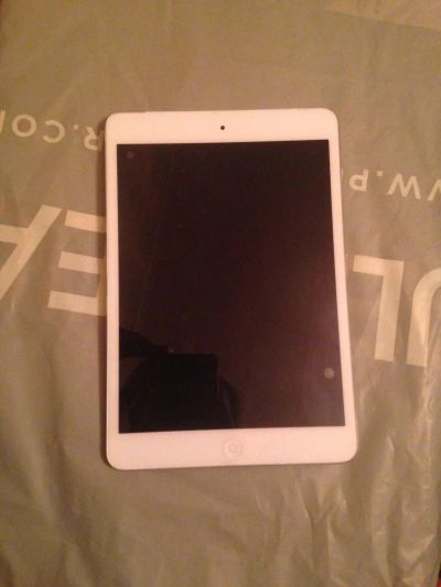 Лот: 6349906. Фото: 1. Продам Apple iPad 2 mini retina. Планшеты