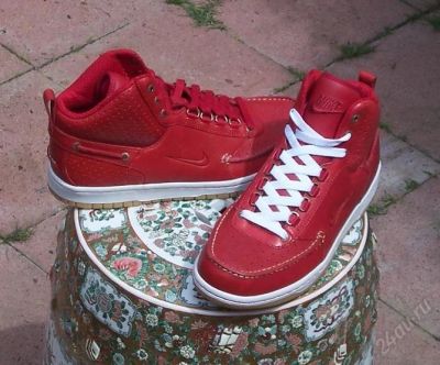 Лот: 921413. Фото: 1. новыe NIKE MAD JIBE mid кроссовки... Кеды, кроссовки, слипоны