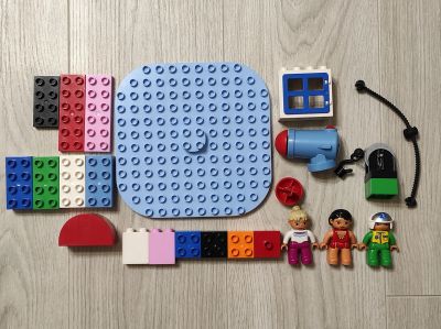 Лот: 17586305. Фото: 1. Набор деталей Lego Duplo. Конструкторы