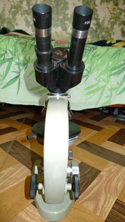 Лот: 4422902. Фото: 1. Микроскоп световой АУ-12: 2 окуляра... Другое (оптические приборы)