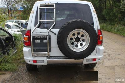Лот: 8432154. Фото: 1. Лестница на заднюю дверь Pajero... Навесные силовые механизмы