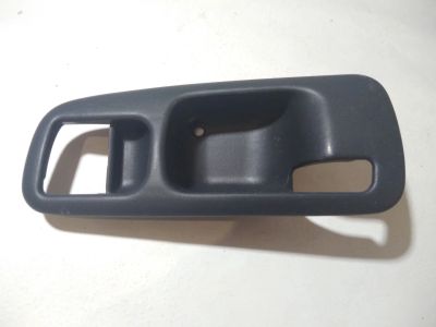 Лот: 12493082. Фото: 1. Ракушка правой дверной ручки Honda... Кузов