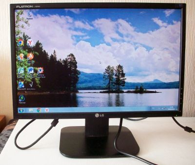 Лот: 25722263. Фото: 1. Монитор LG Flatron L192WS. ЖК-мониторы