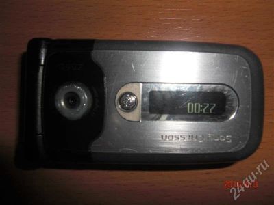 Лот: 383103. Фото: 1. sony Ericsson z550i Продам или... Кнопочные мобильные телефоны